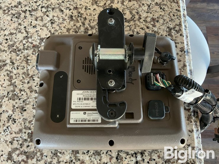 2019-john-deere-2630-image-15