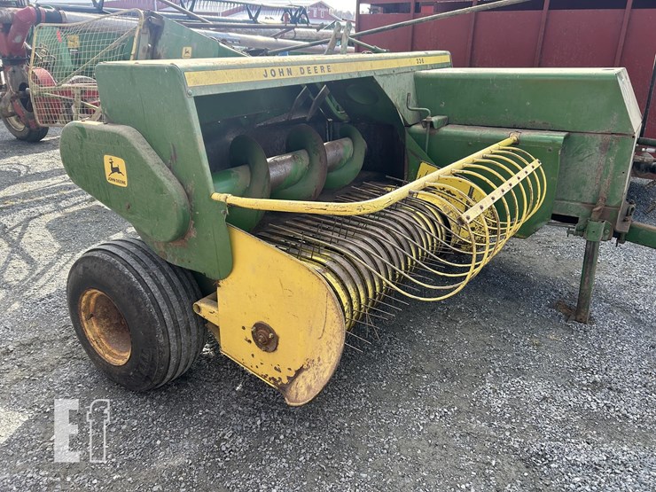 john-deere-336-image-1