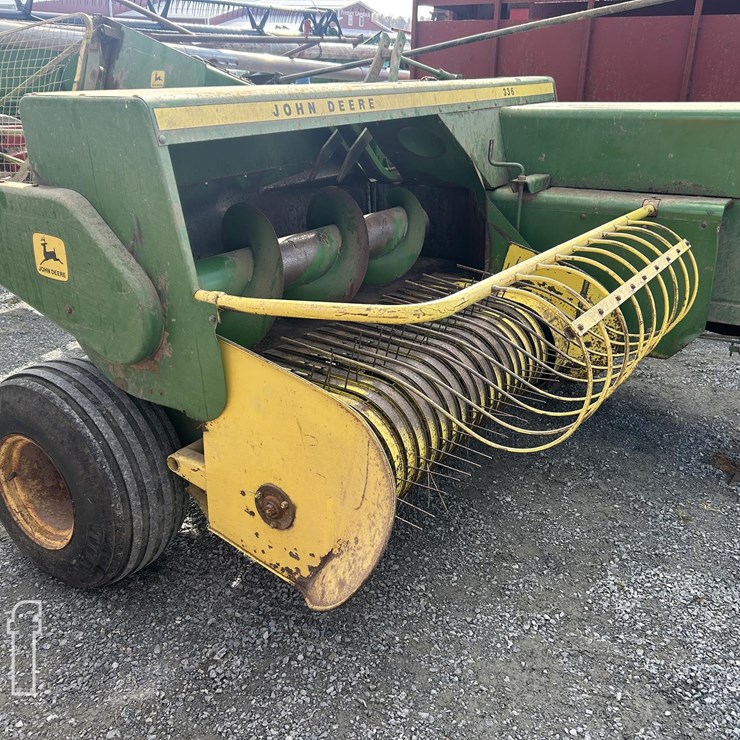 JOHN DEERE 336