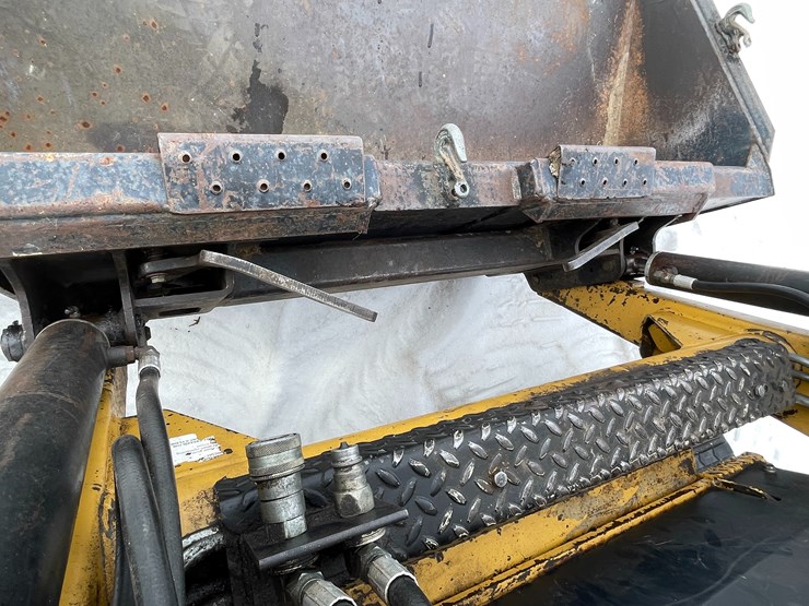 #7564-•-asv-track-loader-with-posi-track-image-15