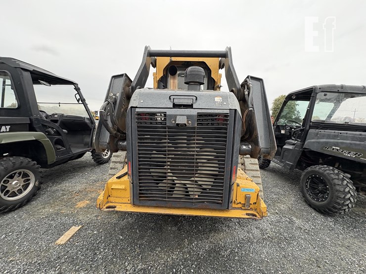 2017-deere-333g-image-9