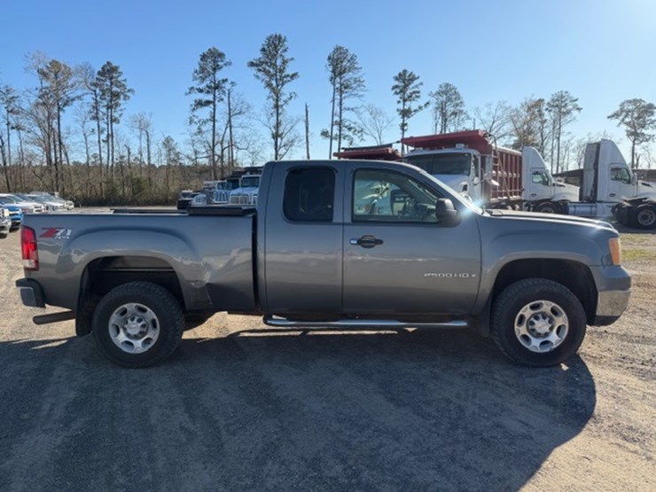 2007-gmc-2500-image-7