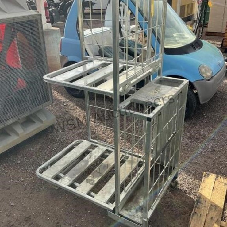 ROLLING LAUNDRY CART