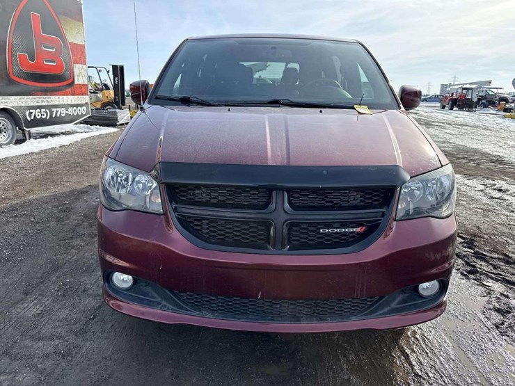 2016-dodge-grand-caravan-image-8