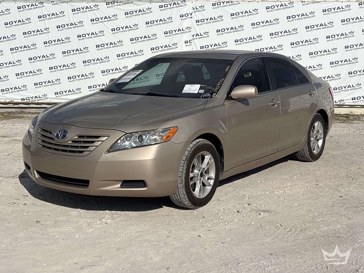 2007-toyota-camry-sedan-image-1