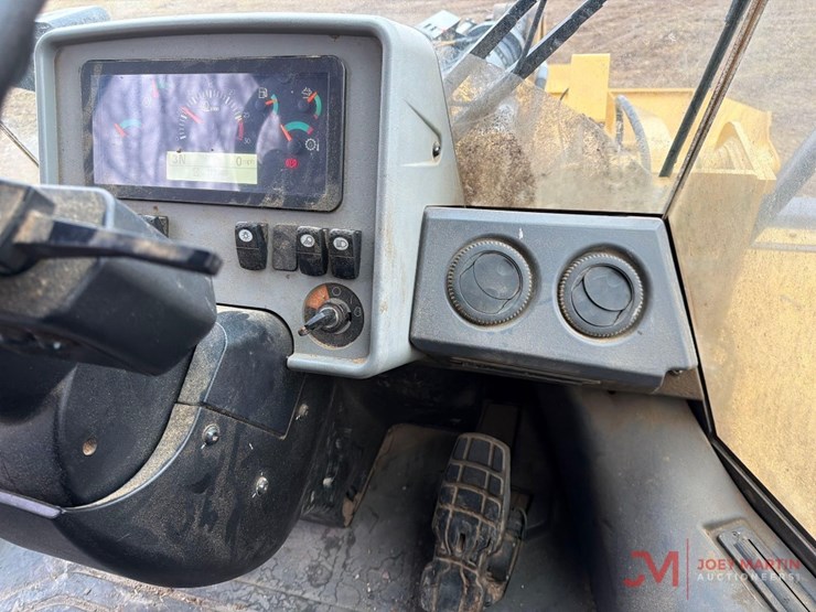 2021-caterpillar-950gc-image-23