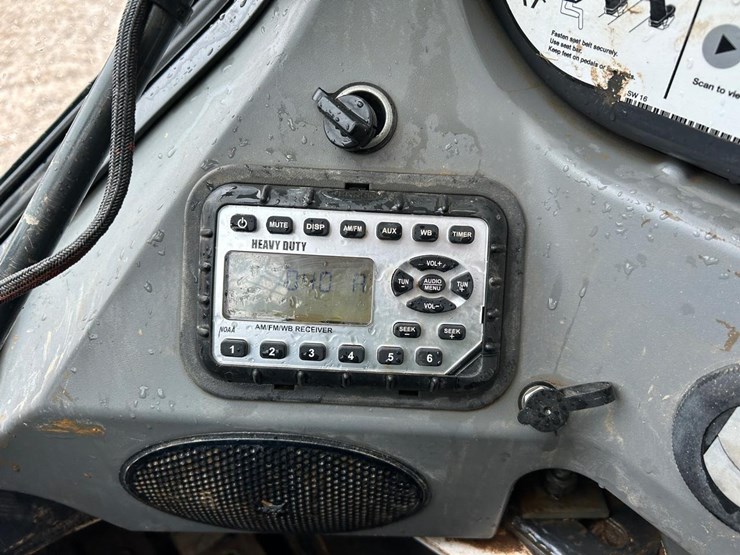 bobcat-t770-image-25