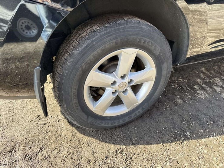 2010-nissan-rogue-image-10