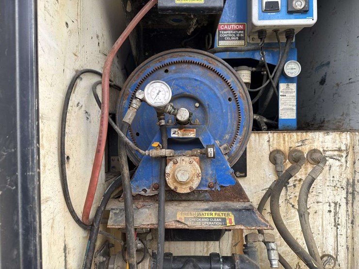 2016-caterpillar-ct660-image-25