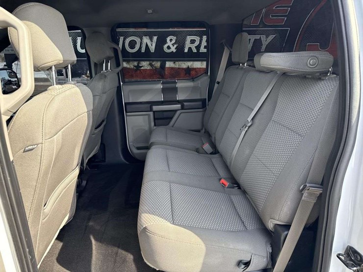 2019-ford-f150-xlt-image-17