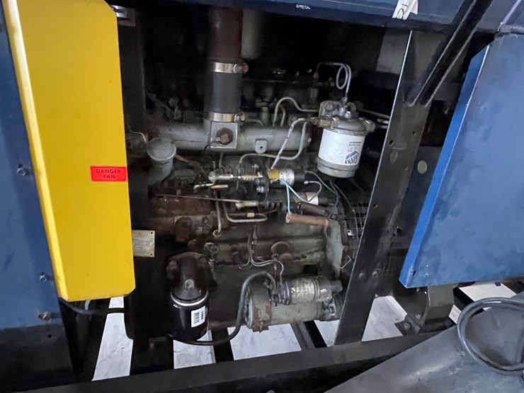 #7571-•-miller-electric-trailer-mount-welder-image-21