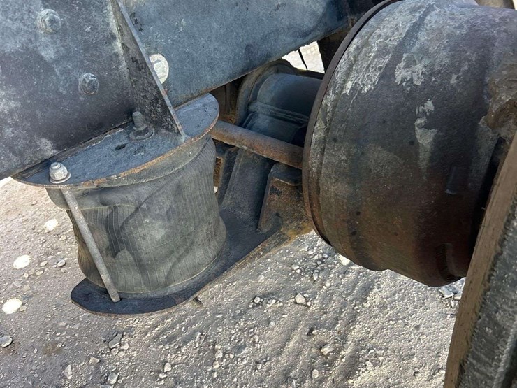 1995-ford-lt9000-image-32