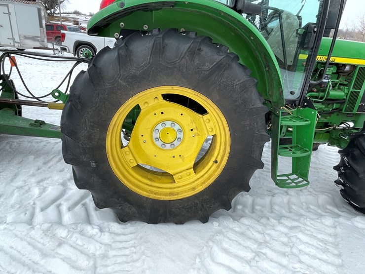 2007-john-deere-6403-image-52