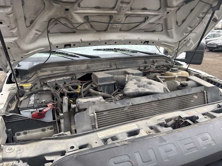 2011-ford-f350-image-30