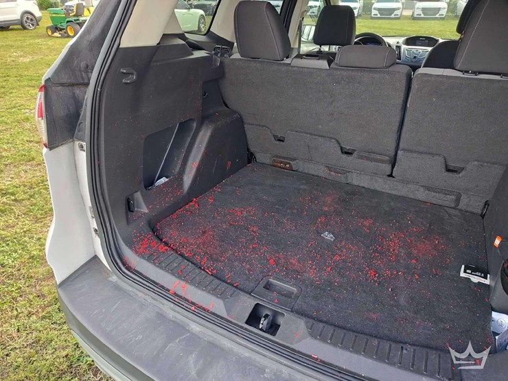 2015-ford-escape-image-18