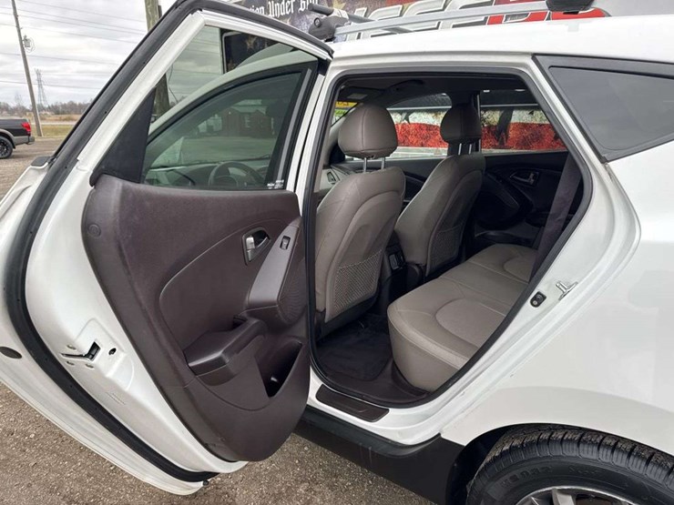 2015-hyundai-tucson-image-14