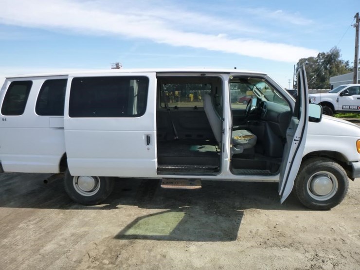 2006-ford-e350-image-12