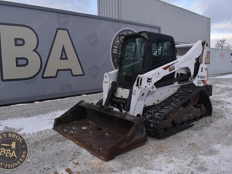 2021-bobcat-t870-image-1