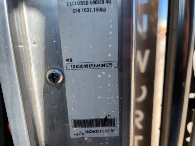 2014-kenworth-t800-image-19