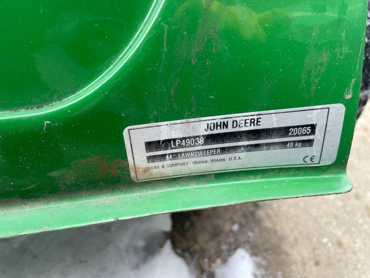 john-deere-44-image-9