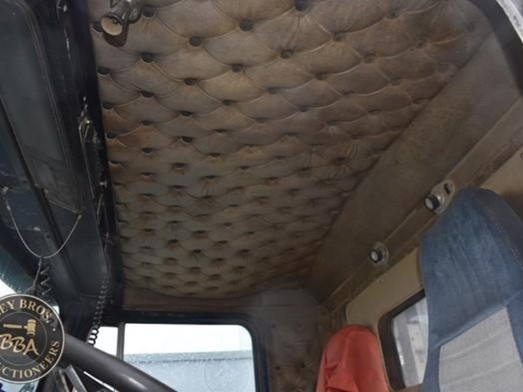 1982-kenworth-w900-image-21