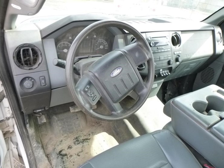 2011-ford-f250-image-8