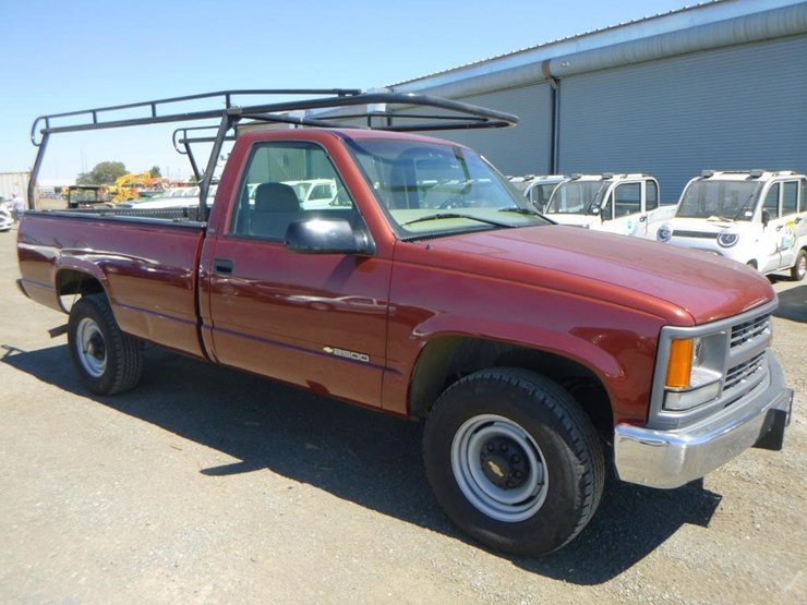 1998-chevrolet-2500-image-2
