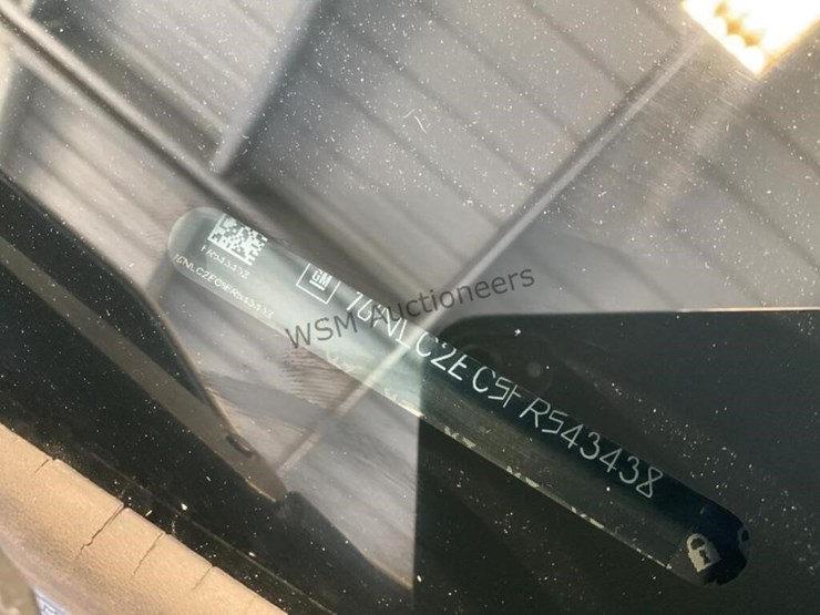 2015-chevrolet-tahoe-image-14