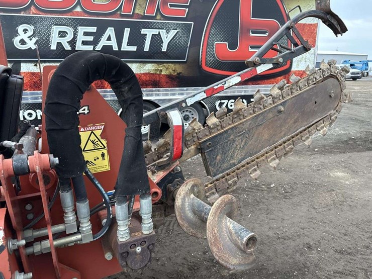 2014-ditch-witch-rt45-image-12