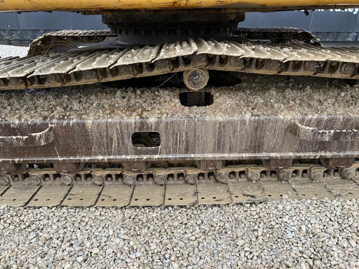 caterpillar-311c-image-16