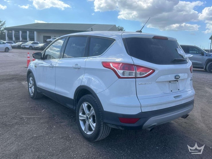 2015-ford-escape-image-3