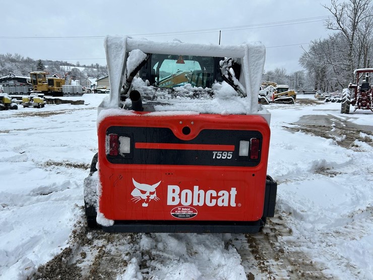 2020-bobcat-t595-image-3