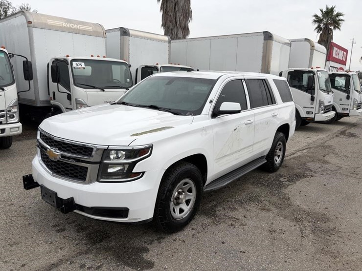 2015-chevrolet-tahoe-image-1
