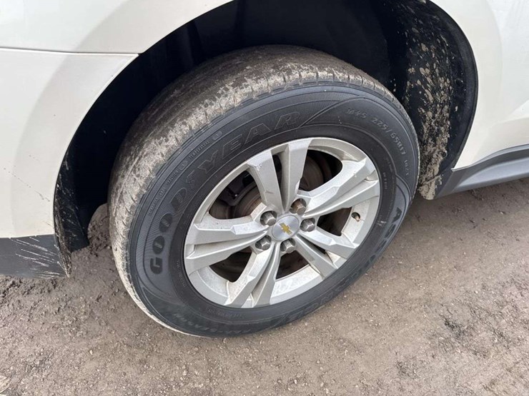 2014-chevrolet-equinox-lt-image-11