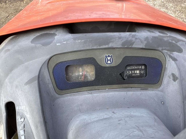 husqvarna-yth2148-image-12