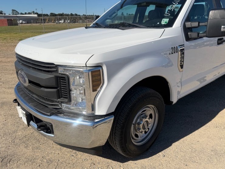 2018-ford-f250-image-17