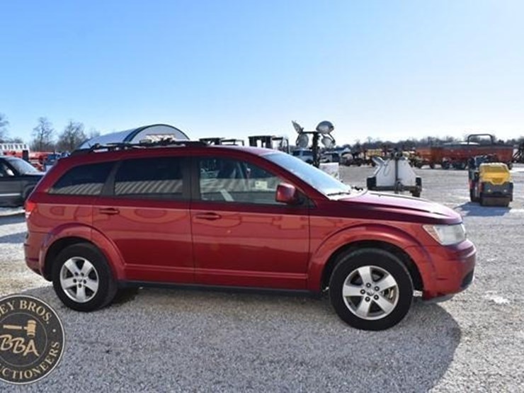 2010-dodge-journey-sxt-image-16