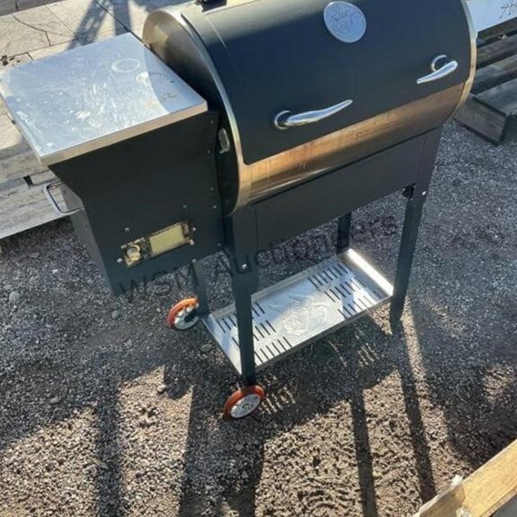 REC TEC RT-340 PELLET SMOKER