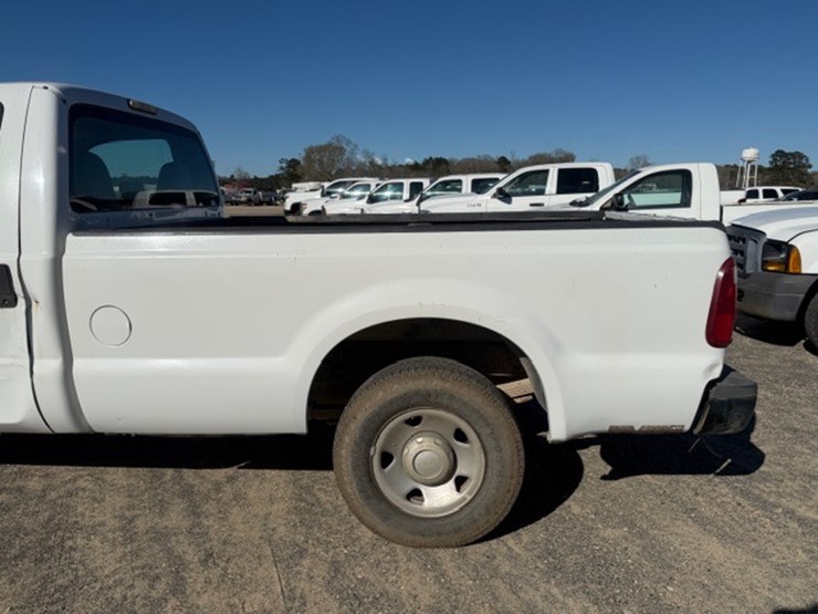2008-ford-f250-image-11