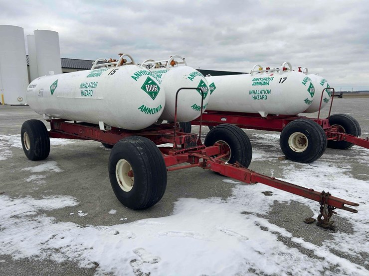 ag-systems-twin-1000-gal.-nh3-tanks-on-gear-#15-image-1
