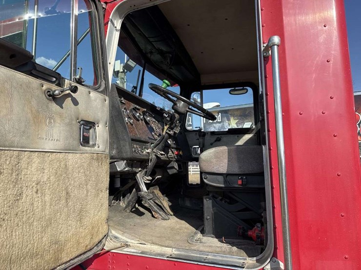 1991-kenworth-t400-image-23