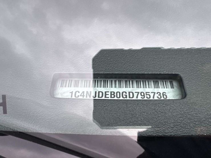 2016-jeep-compass-image-22