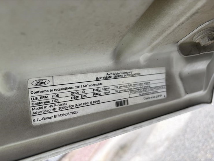 2011-ford-f550-image-8