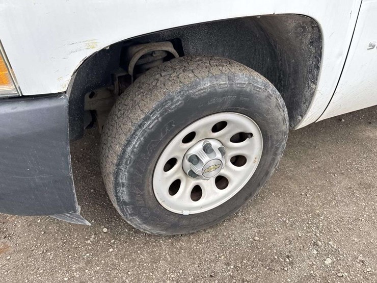 2012-chevrolet-1500-image-8