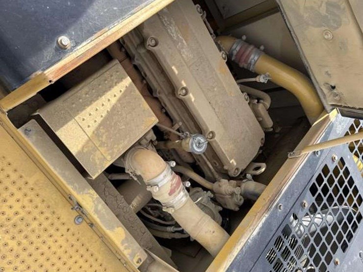 caterpillar-345d-image-19