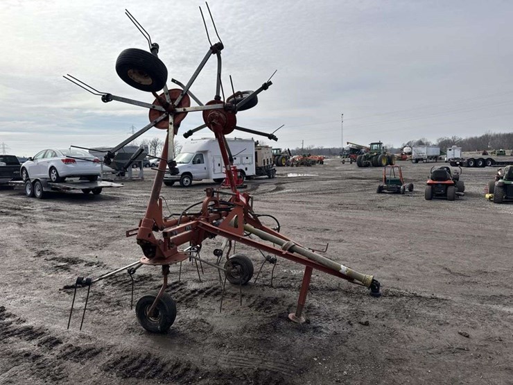 hesston-3717-image-4