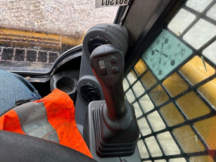 2020-caterpillar-299d3-xe-image-25