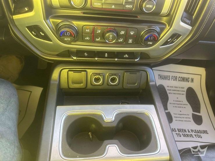 2015-gmc-1500-sierra-crew-cab-pickup-truck-image-19