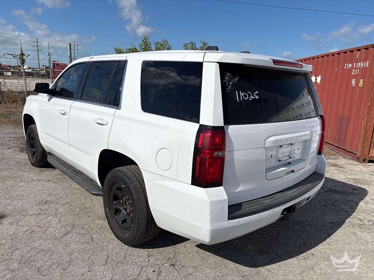 2019-chevrolet-tahoe-image-4