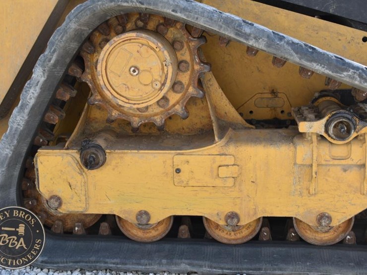 2019-caterpillar-249d3-image-42